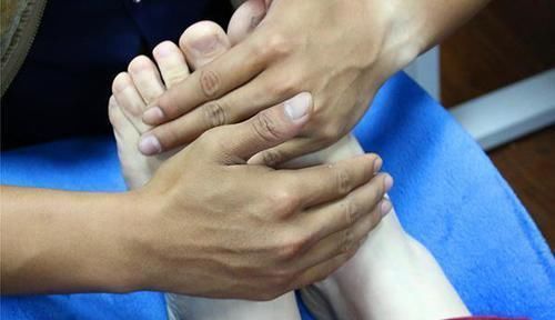 糖菜|血糖稳不稳,看脚上“信号”就知道,不想血糖飙升,可多吃控糖菜