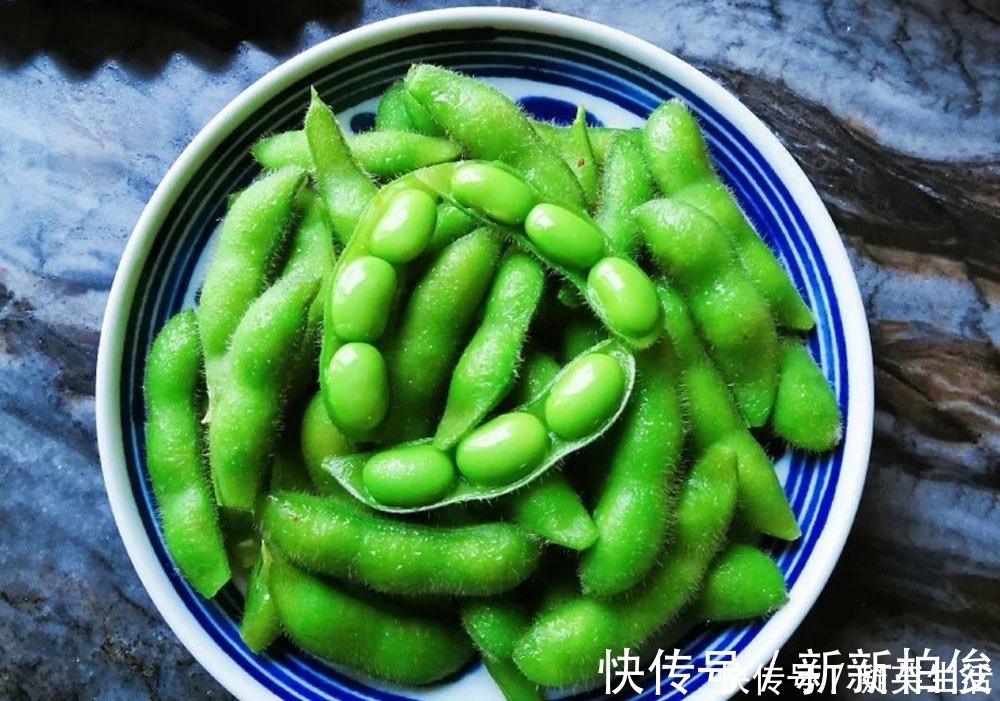 发黄|煮毛豆，牢记别直接下锅，烧烤店老板教我2招，毛豆入味翠绿不黄
