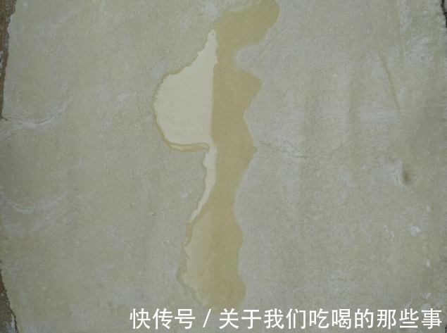 做烙饼时别用冷水和面,学会2个技巧,烙饼柔软筋道,放凉也不硬