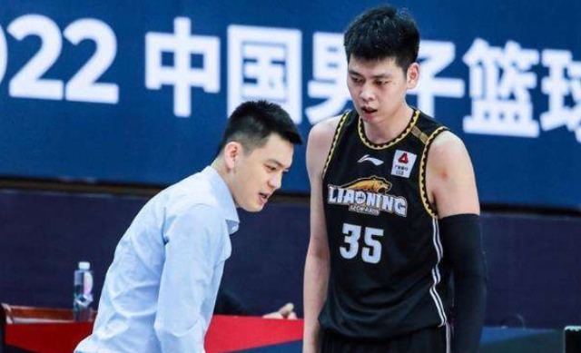 季后赛|朱荣振被杨鸣弃用?辽宁男篮正式回应,为季后赛做准备