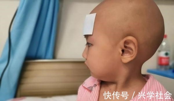 女儿|“最抠”妈妈,把免费婴儿尿裤当卫生巾用,背后故事让人流泪……