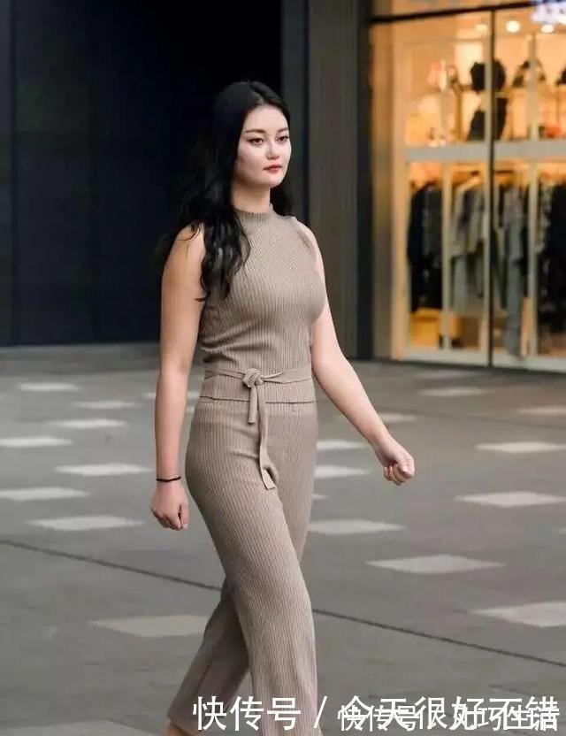 文艺范 清新别致的瑜伽裤轻松穿出青春活力,展示最美好的风采,突显档次