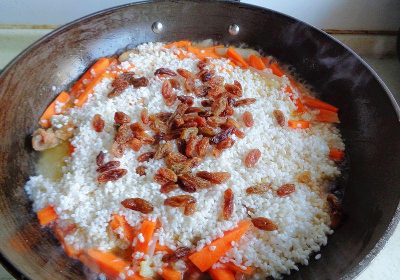 我家冬天周末一日三餐，抓饭配炖菜，好吃又暖和