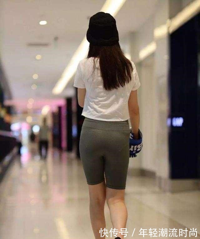 穿搭","m":"6f87278b616be833a061348f623c765f2a8c2e7","nlabel":"stat_3045467518:zm.news.so.com:572R5ri46ZuG5Lit6JCl,pageType_zmt,glevel_3","ntag":"tfashion;sfashion_时尚;kfashion_1:穿搭;kfashion_1:打底裤;cfashion_P:时尚:针织