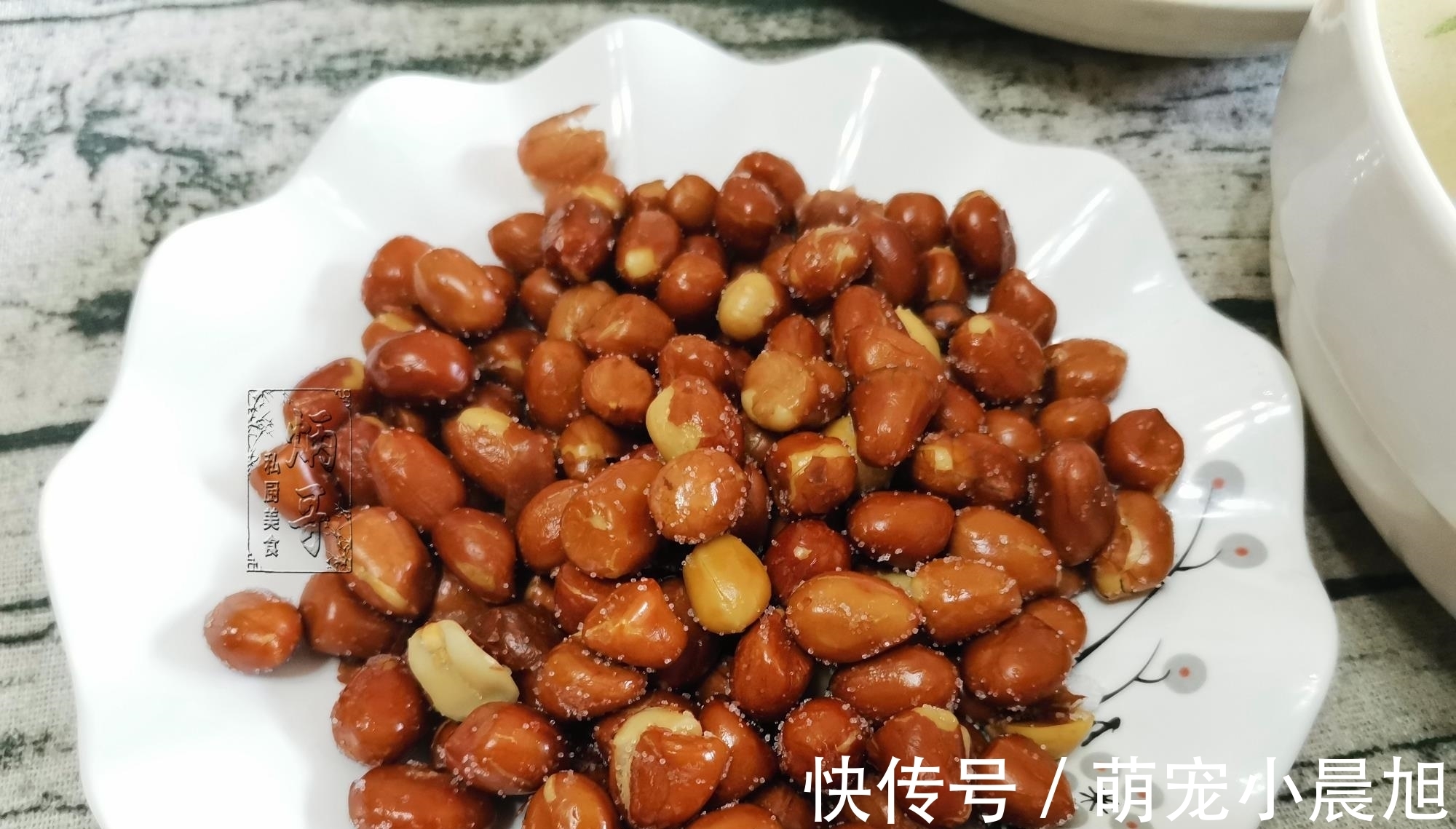 晒晒我家日常午餐，一桌子硬菜才花48元，好友：除了花生米全打包