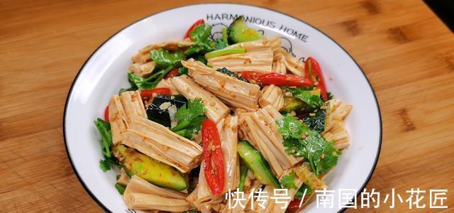 腐竹|泡腐竹时，用热水还是凉水？教你正确的做法，柔韧入味，鲜香开胃