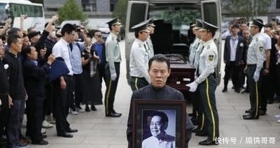 艺术家|单田芳因病逝世,论其个人贡献,在郭德纲面前毫不逊色