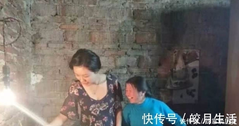 农村妇女!农妇苦练书法20年,网友称赞,专家评价:字体结构错误,毫无美感