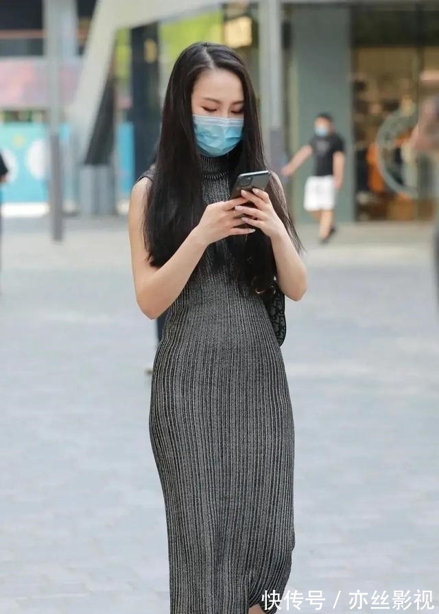 身材高挑|别具一格的短裤美女,展现现代女性的都市感