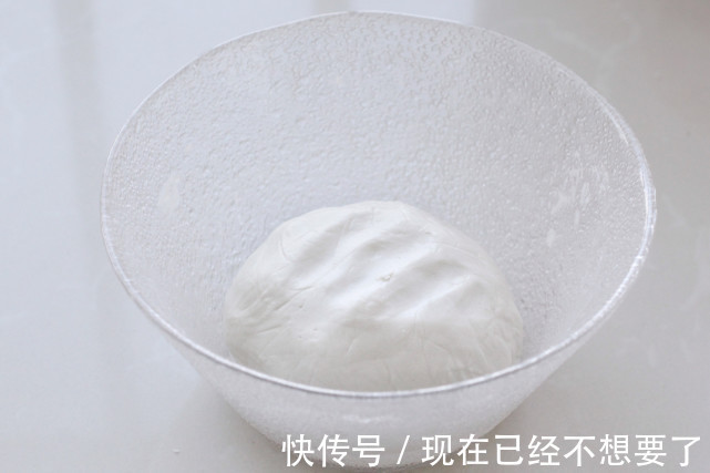 比奶茶还好喝的红豆糯米丸子,既是主食又是甜品,糯叽叽奶香十足