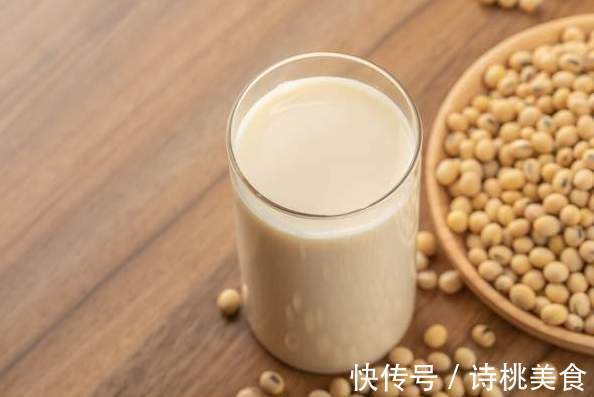 香浓|打豆浆时，泡好的黄豆直接打是外行，多加1步，豆浆香浓细腻