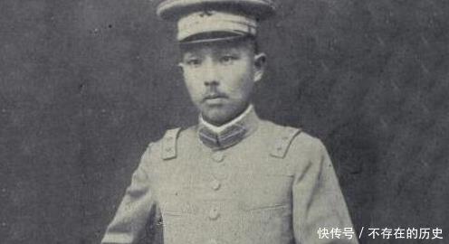 曾桂枝|两个小妾先后被他送去读书,她们都与男同学相恋,他这般处理!