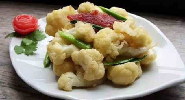 巧搭配才最好吃，营养美味全家都爱，一口下去回味无穷