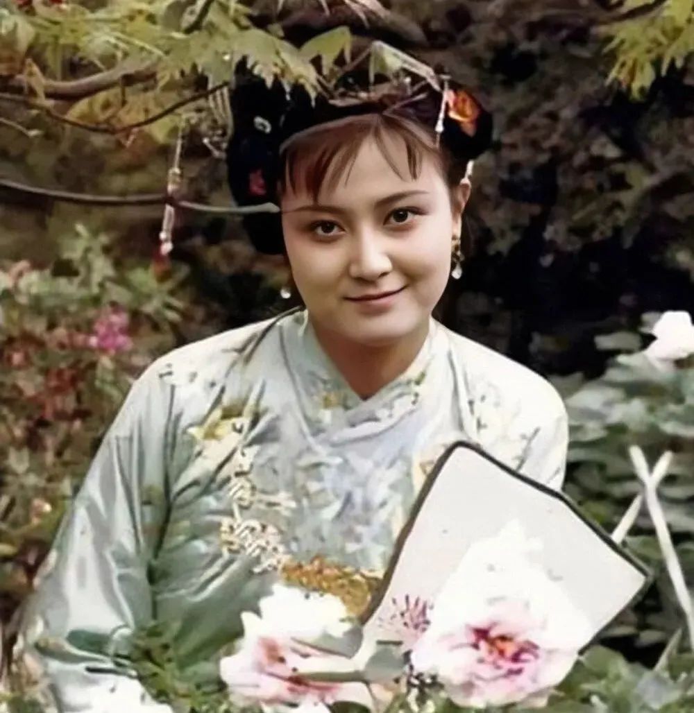 贾琏！红楼梦里的家暴事件：最惨的是谁？