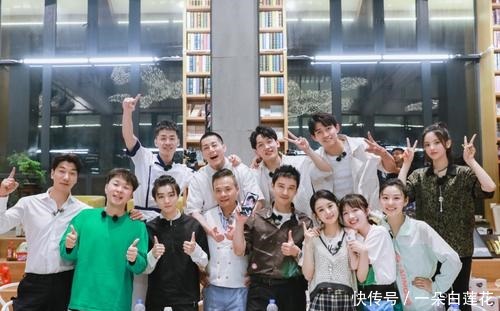 素人女嘉宾|杨超越唱歌跑调,素人嘉宾当场纠正多次失败,王俊凯吐槽太不给面