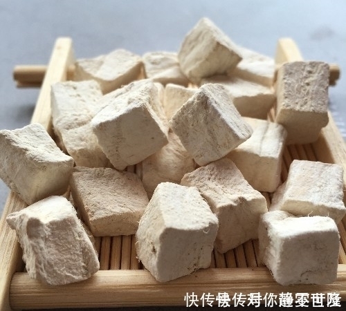 这东西根部能长到几十斤重,富人对它不屑一顾,却养活了很多穷人