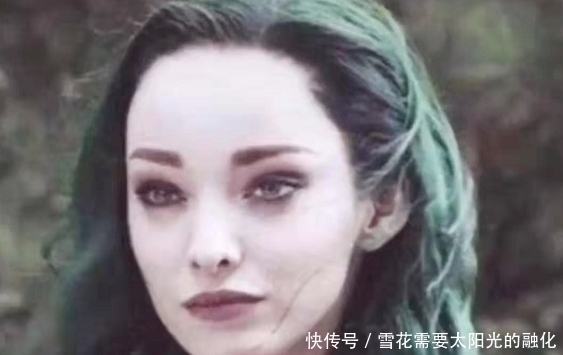 大神|小哥哥仿妆“北极星”走红,开头:谁信啊?成品:大神受我一拜!