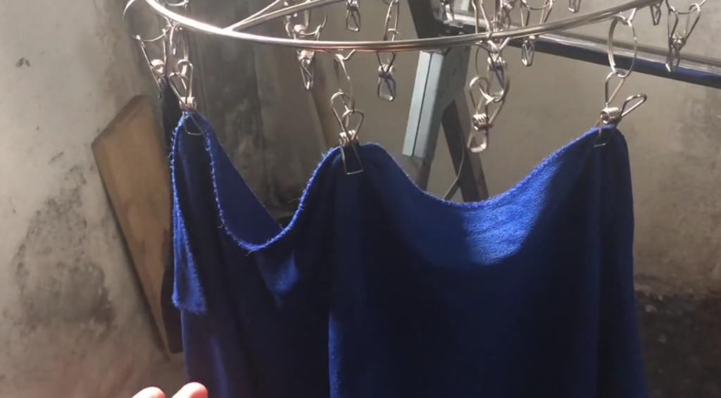 无论毛巾有多脏多黄,在水里加几滴,搓一搓毛巾干净又柔软,看看