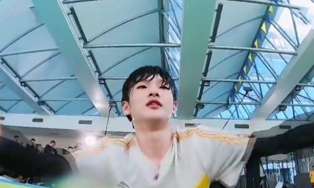 节目 染头发不能上跑男看到周震南的处理方法,意外解锁新潮流