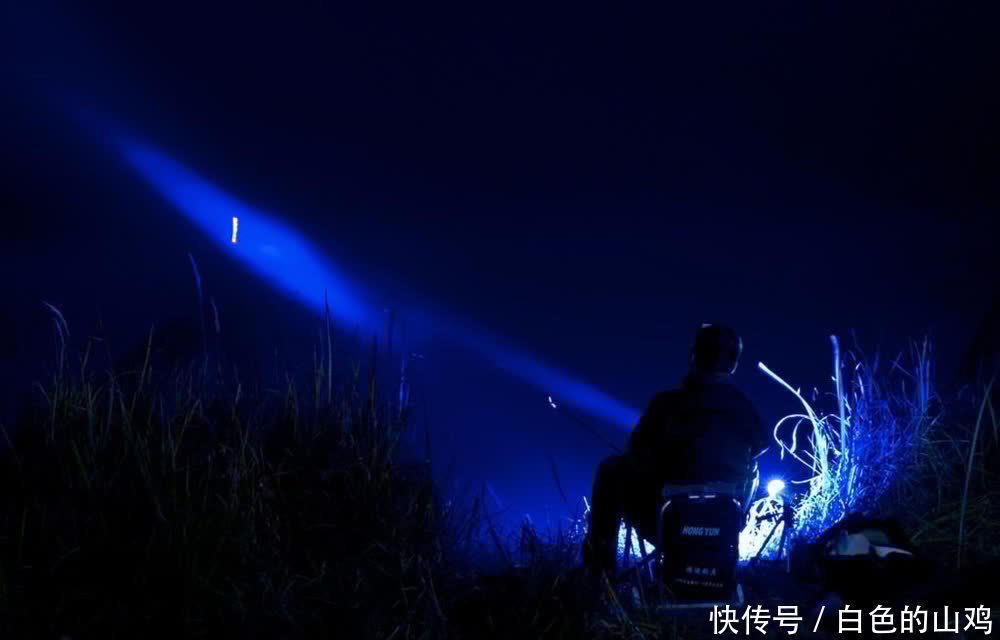 关键|夏季夜钓选漂和调漂经验,选漂、调漂只是基础,抓准漂相才是关键