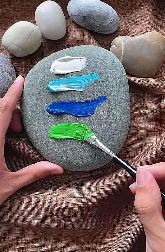 石头|美术生用石头作画,一开始我是笑的,最后大佬收我为徒吧