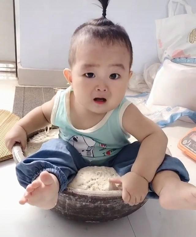 宝宝|和了一盆面发出一个娃!“如果时间倒流,我不会和邻居多聊半句”
