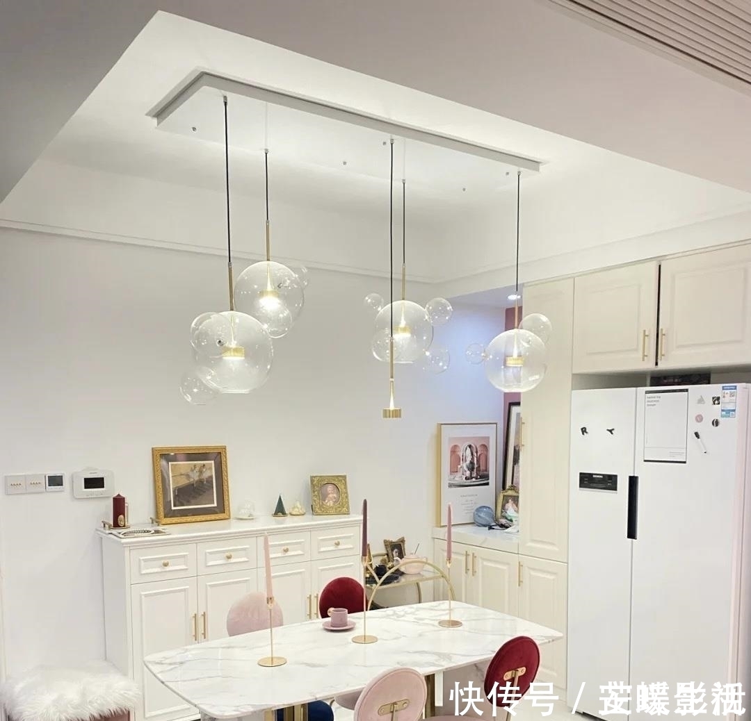 台面|女主128㎡新居,色彩碰撞带来的新颖浪漫体验,引得上万网友收藏