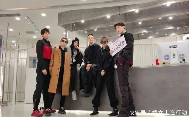 比刘雨昕舞蹈更IN的,是她的“无性别时尚”