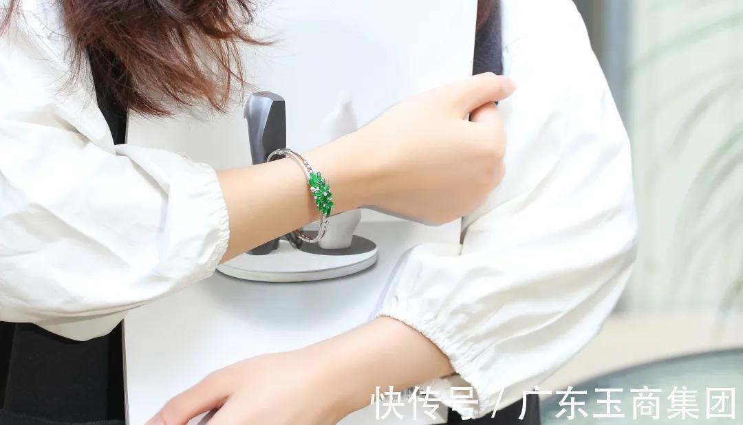 主播|新消费时代下，珠宝直播全品类下需要什么样的主播？
