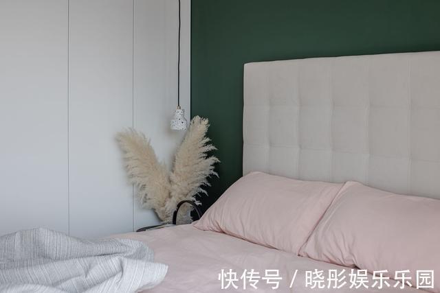 拆除|客厅把阳台打通，真明智！抬高10公分做地台，实用极了