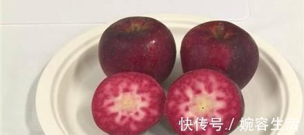 苹果|热水泡红苹果，竟出现苹果“冒血”现象？为什么营养师说大胆吃