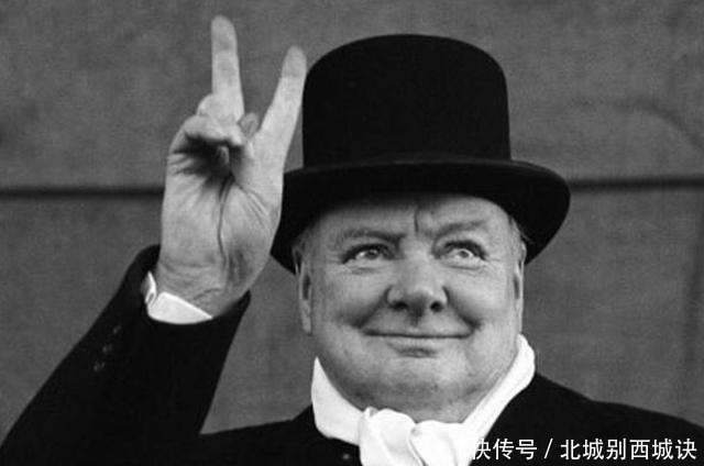 利益!丘吉尔非常精辟的名言,其中7个字让人很触动,一针见血,很刺耳