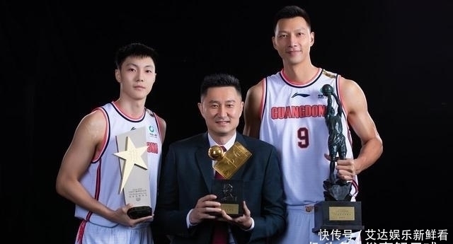 易建联|他才是易建联的接班人？23岁小将深受杜锋喜爱，不是张镇麟