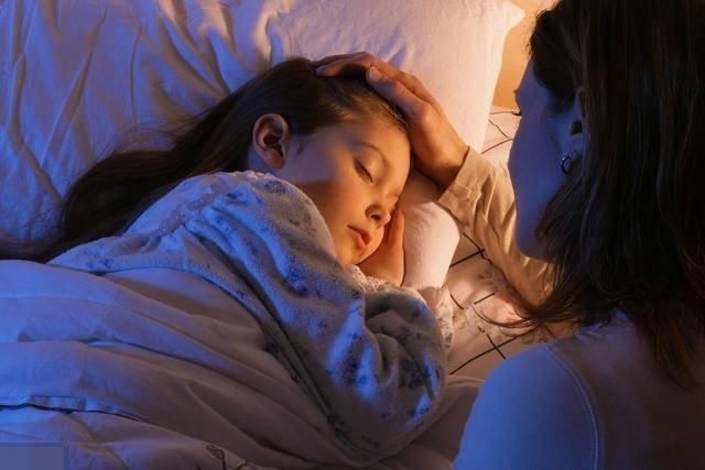 降温|宝宝突然发烧？多半是“幼儿急疹”，退烧后免疫力会成倍提升