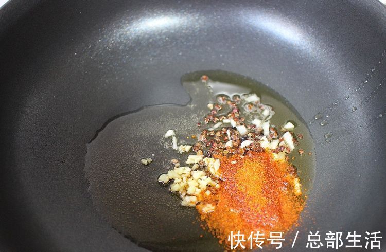 饭极|别再吃麻婆豆腐了，它比麻婆豆腐还要美味，鲜香麻辣，下饭极了