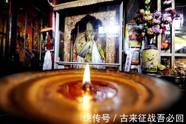 达赖@“达赖”与“班禅”究竟是什么关系?二者谁的地位更高?