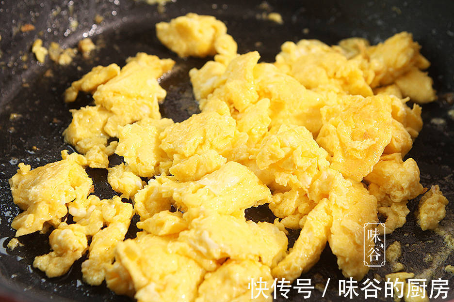 胡萝卜|孩子长个多吃这饭团,简单省事营养多,给身体添动力,孩子更高挑