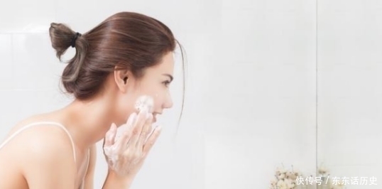 敏感肌|睡前保持3个好习惯,皮肤越来越细腻有光泽,素颜也精致