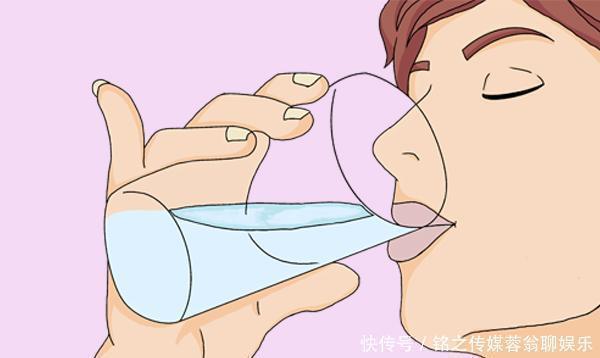 主任医生1种“零食”经常吃,皱纹消了,肌肤光滑人漂亮