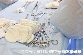 医生|剖腹产有多复杂?手术台上的工具告诉你答案,鸡皮疙瘩都起了