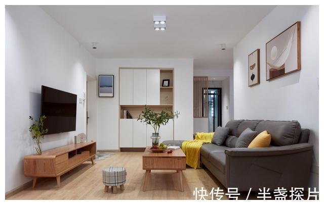 室内门|走进她家，全屋大白墙、无造型，却耐看又有温度，省钱就这么装！