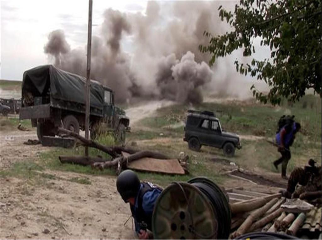 纳卡|纳卡战事尚未停息，俄军轰炸机在中东投下炸弹，近百人丧命