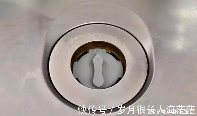 水槽|参观日本普通家庭的厨房,一进门我就愣了,水槽也太高级了