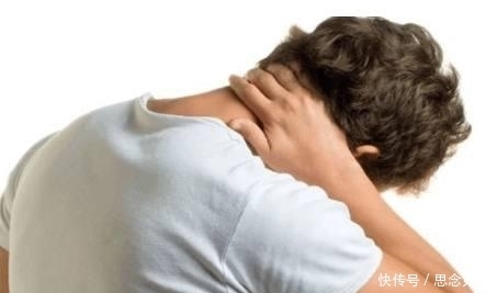 颈椎病|颈椎病脖子很不舒服?往枕头里放点“它”,颈椎病慢慢就好了