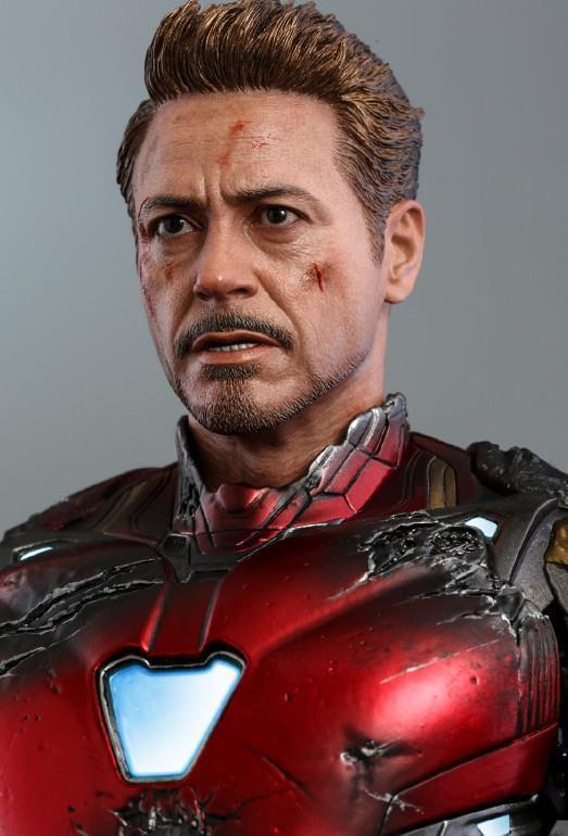 闪闪发亮|小伙晒钢铁侠终极手办,无限宝石闪闪发亮,看到脸后粉丝哭了