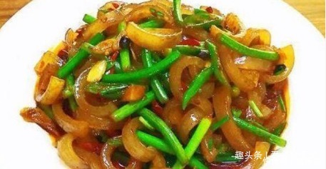 几道鲜美开胃的家常菜,香气扑鼻,让人食欲满满,大人孩子都爱吃