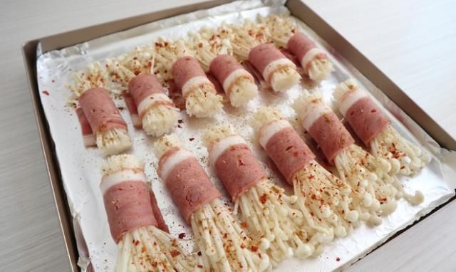 这道菜是超市里最常见的虽然是蔬菜,但比羊肉更有营养我每三五次吃一次