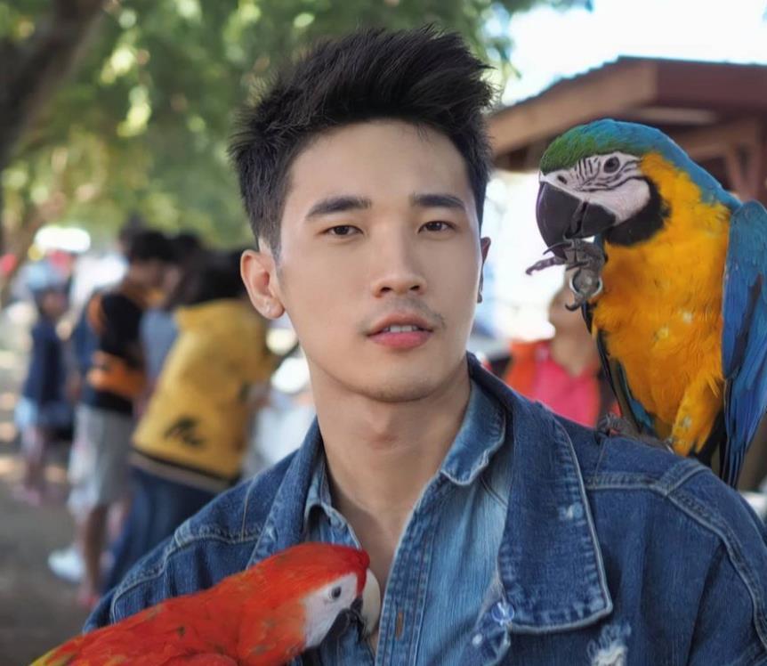 发型|这才是25岁男生该剪的发型,造型清爽帅气,尽显轻熟气质!