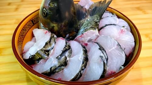 鱼类|吃鱼对身体有害？提醒：这4种鱼尽量少吃，或会加重身体负担