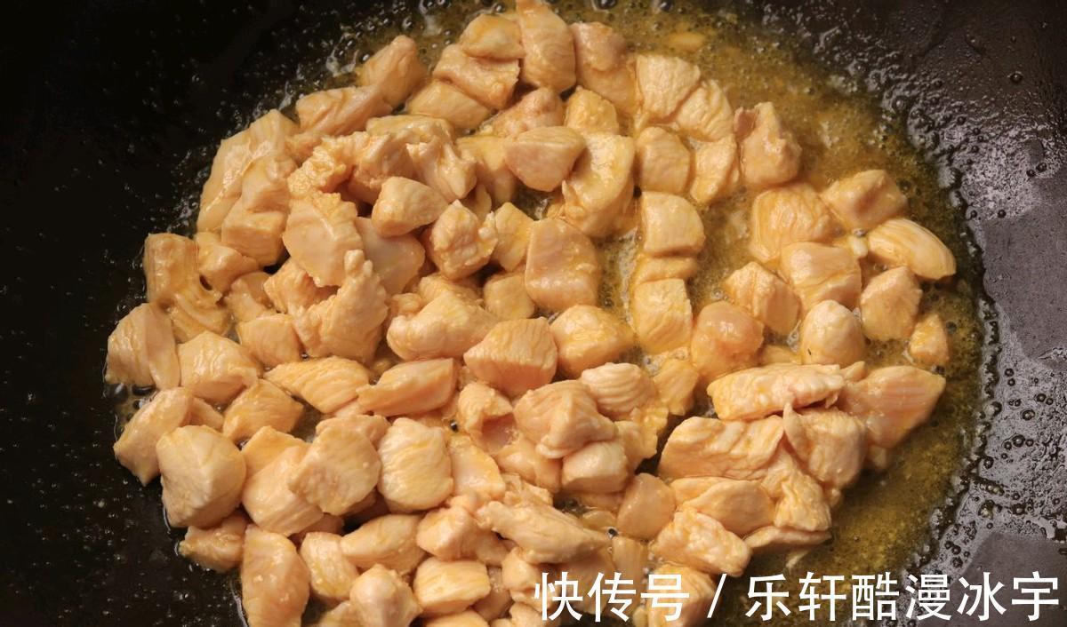 低脂|低脂健康的鸡胸肉炒三丁，好吃又下饭，真的是减脂必选餐之一